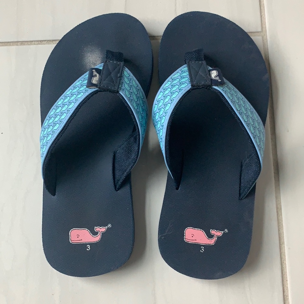 Vineyard Vines flip flops